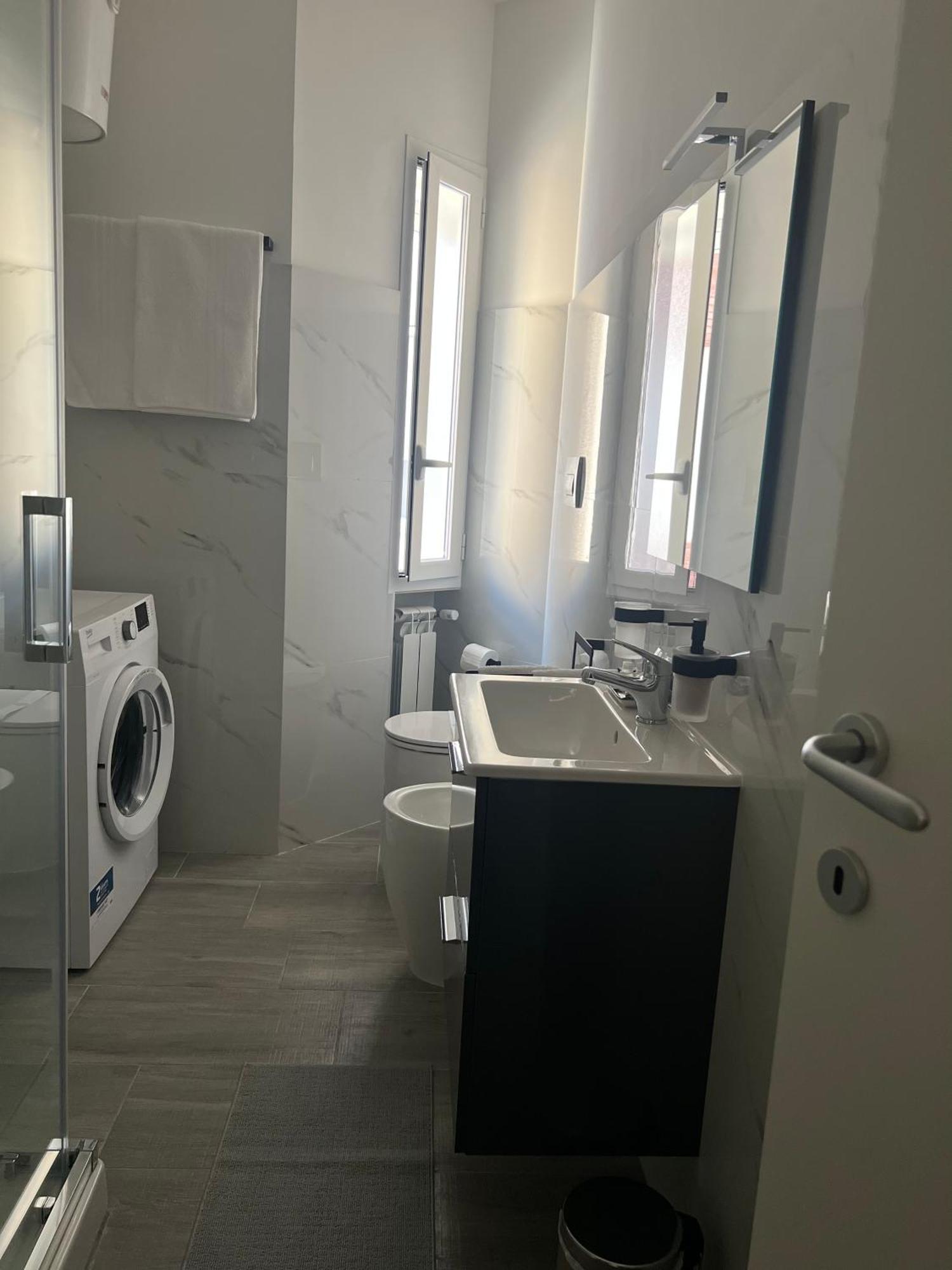 Tiburtina Flam Guest House Rome Bagian luar foto