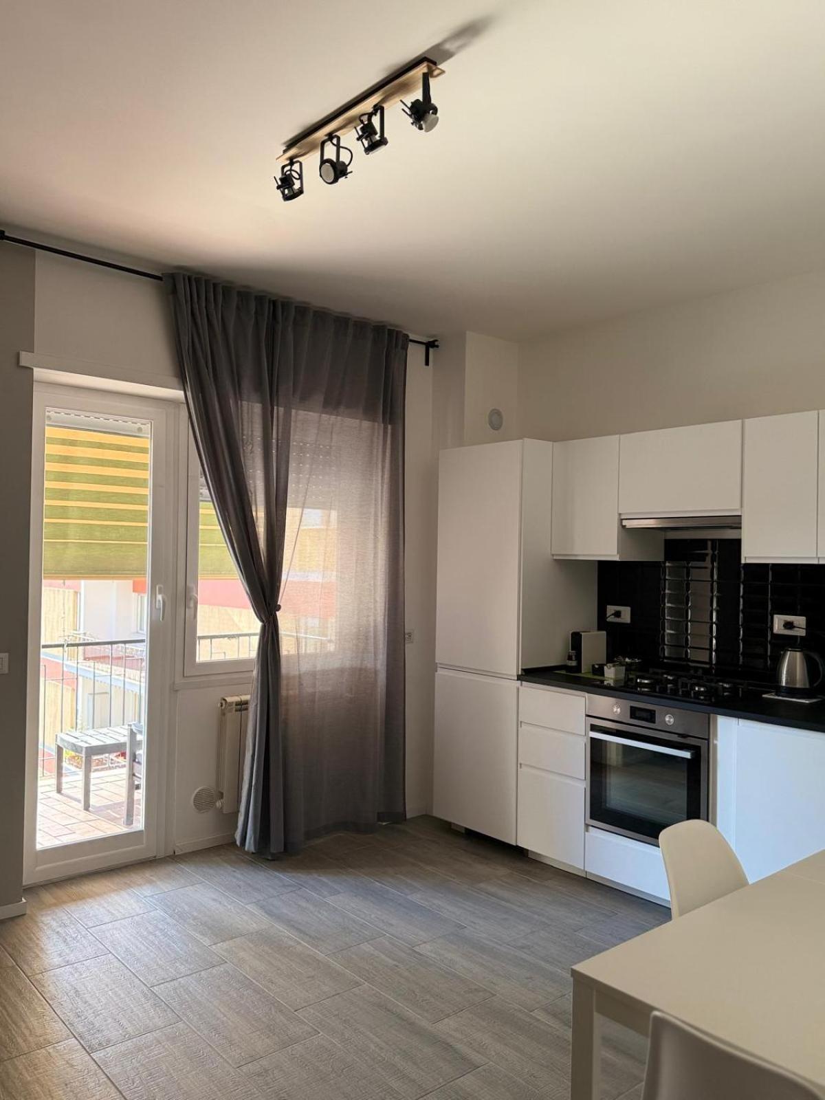 Tiburtina Flam Guest House Rome Bagian luar foto