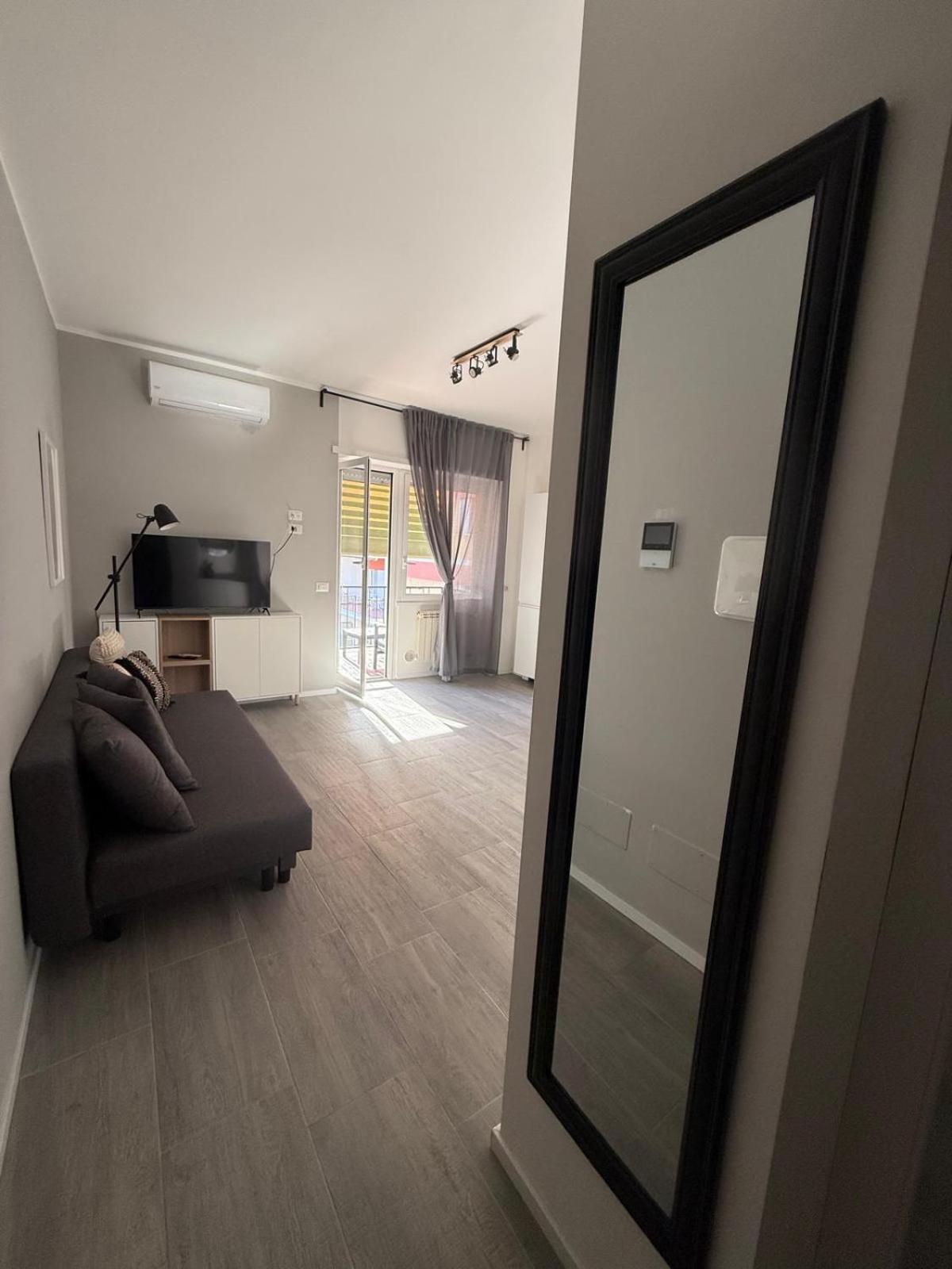 Tiburtina Flam Guest House Rome Bagian luar foto